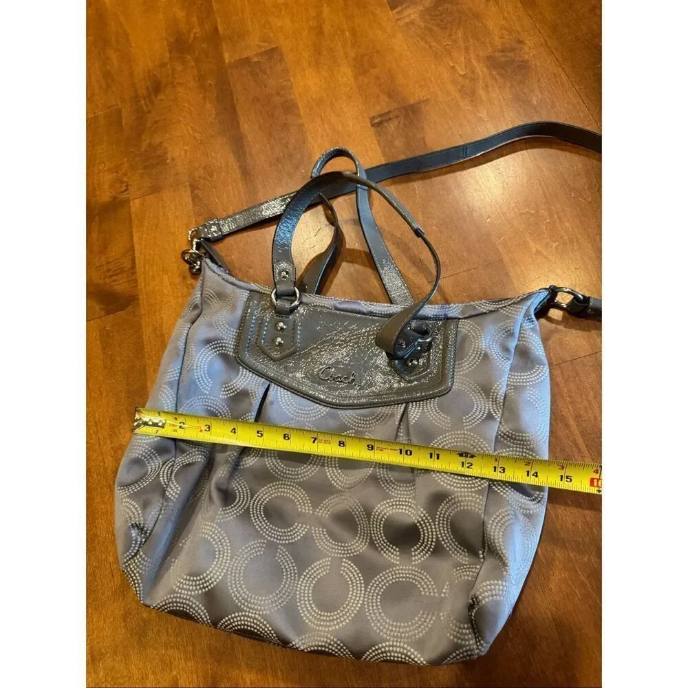 Woman’s coach ashley dotted op art shoulder/crossbody bag/purse gray